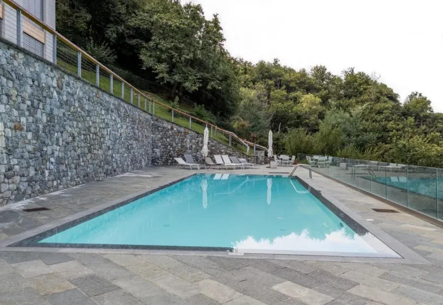 LAGO DI COMO (CO) – APPARTAMENTI