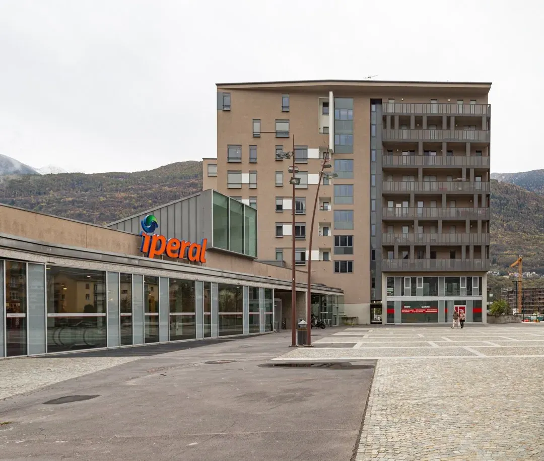 Area Carini sondrio iperal