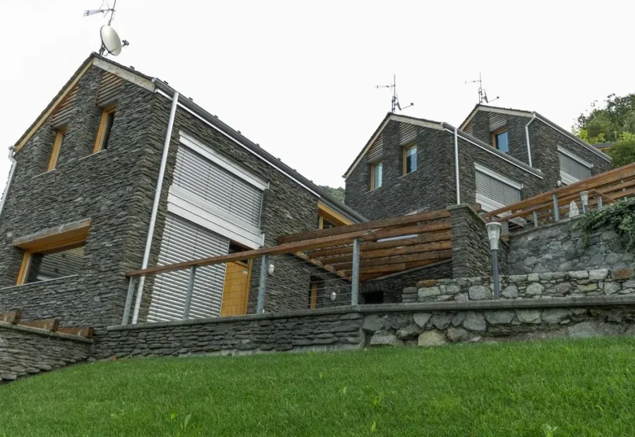 LAGO DI COMO (CO) – APPARTAMENTI