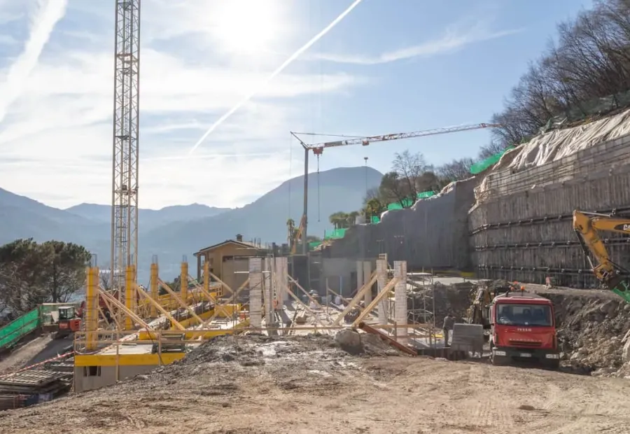 PORLEZZA (CO) – HOTEL “PARCO SAN MARCO”