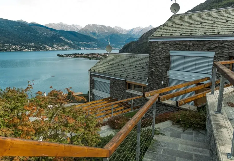 LAGO DI COMO (CO) – APPARTAMENTI