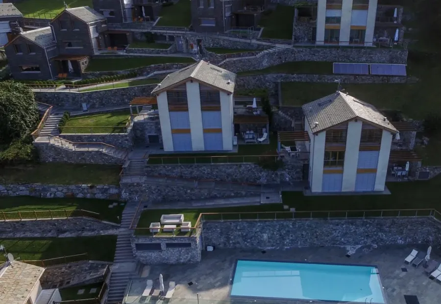 LAGO DI COMO (CO) – APPARTAMENTI