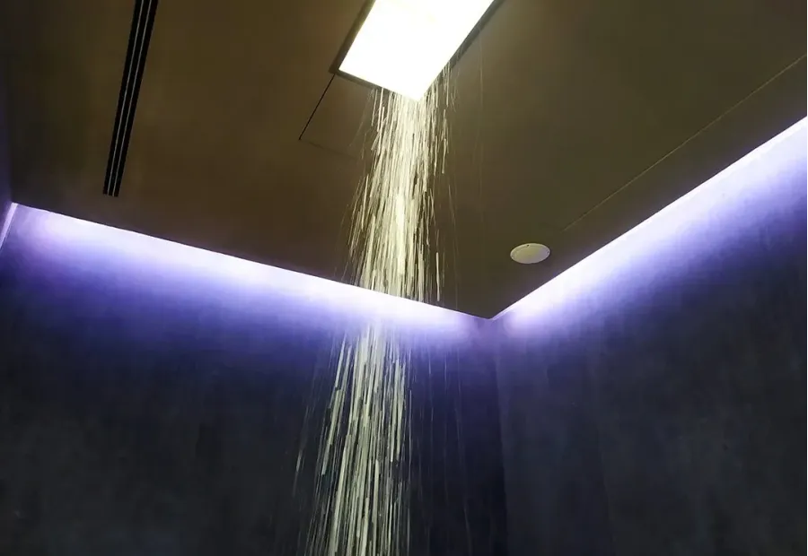 PORLEZZA (CO) – HOTEL “PARCO SAN MARCO”