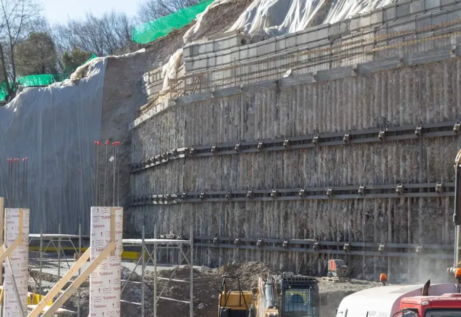 PORLEZZA (CO) – HOTEL “PARCO SAN MARCO”