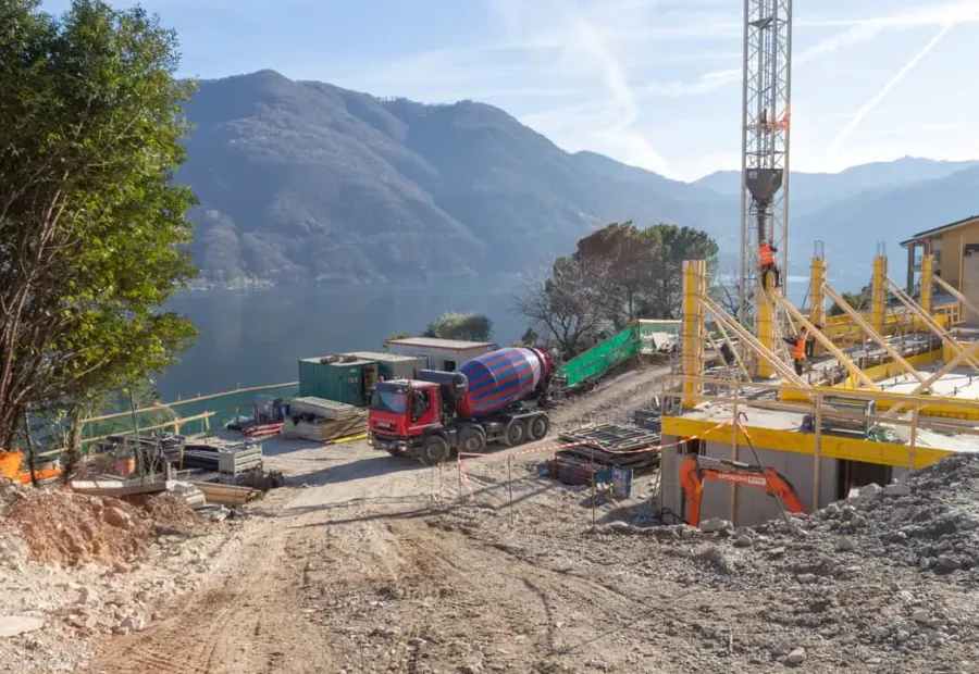 PORLEZZA (CO) – HOTEL “PARCO SAN MARCO”