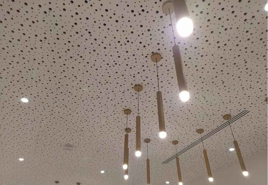 PORLEZZA (CO) – HOTEL “PARCO SAN MARCO”