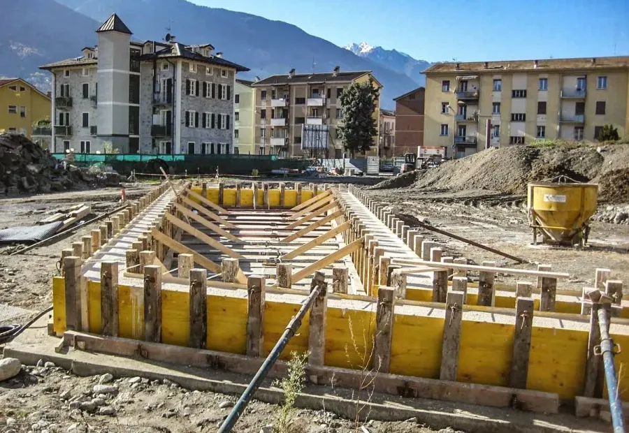 SONDRIO (SO) &ndash; AREA CARINI