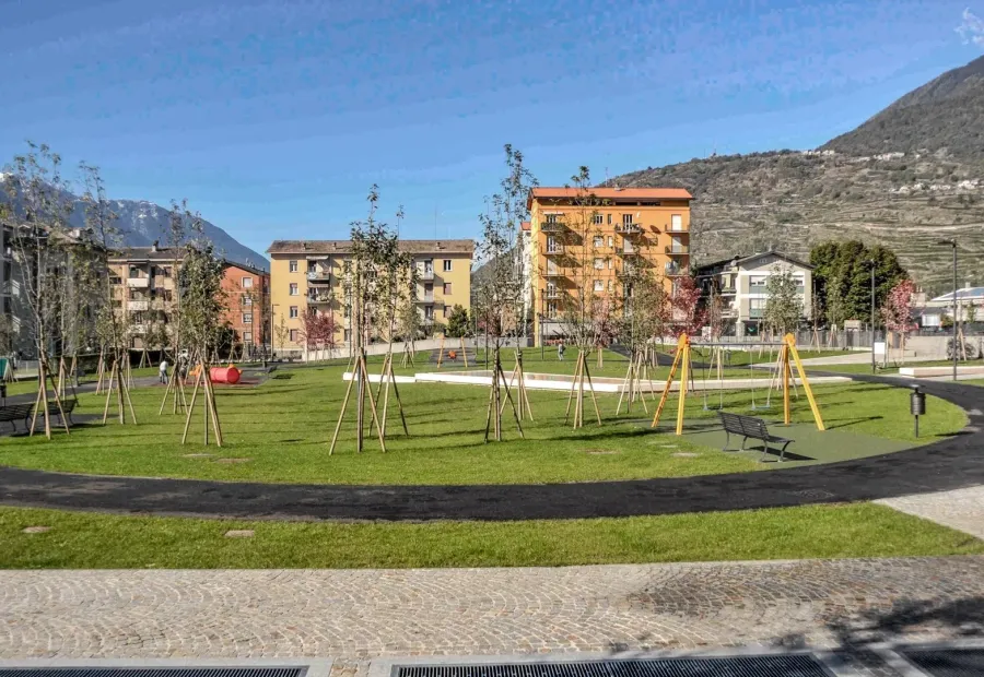 SONDRIO (SO) &ndash; AREA CARINI